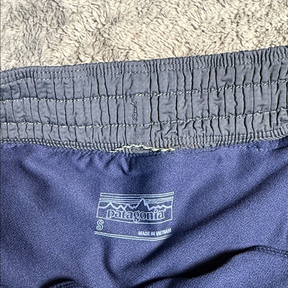 Patagonia Nine Trails 6” Shorts Size Small Star Dash Classic Navy 57630 - Picture 8 of 12